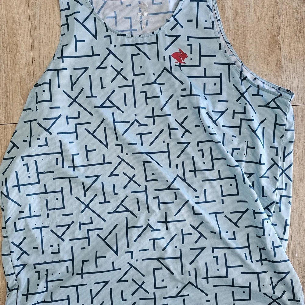 Abstract Pattern Tank Top - Picture 2 of 4